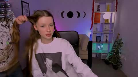 Snapshot of daisy_baby_ chatting on March 27, 9:03 pm daisy online show from March 27, 9:03 pm