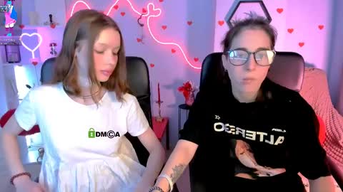 Snapshot of daisy_baby_ chatting on April 7, 7:25 pm daisy online show from April 7, 7:25 pm