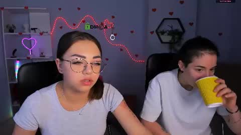 Snapshot of daisy_baby_ chatting on June 16, 5:54 am daisy online show from June 16, 5:54 am