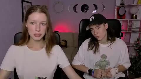 Snapshot of daisy_baby_ chatting on July 3, 5:47 am daisy online show from July 3, 5:47 am