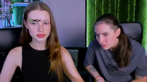 Snapshot of daisy_baby_ chatting on July 6, 5:48 am daisy online show from July 6, 5:48 am