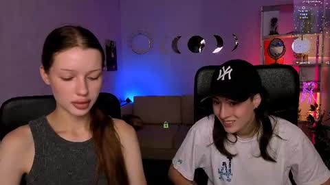 Snapshot of daisy_baby_ chatting on July 9, 5:44 am daisy online show from July 9, 5:44 am