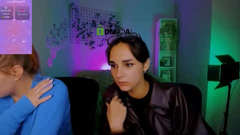 Snapshot of daisy_candy chatting on October 1, 7:20 pm Little Di online show from October 1, 7:20 pm