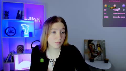 Little Di online show from November 29, 8:23 pm