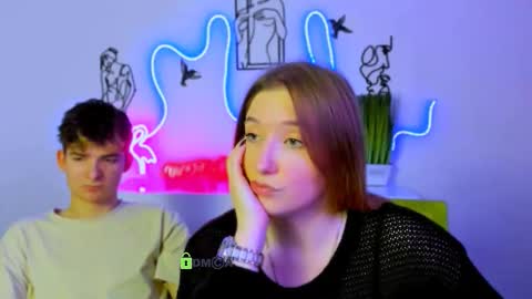 Little Di online show from March 1, 11:29 pm