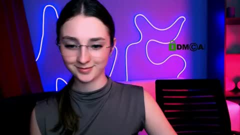 Snapshot of daisy_candy chatting on June 13, 9:35 pm Little Di online show from June 13, 9:35 pm