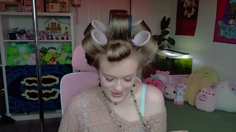 Daisy online show from May 5, 7:33 pm