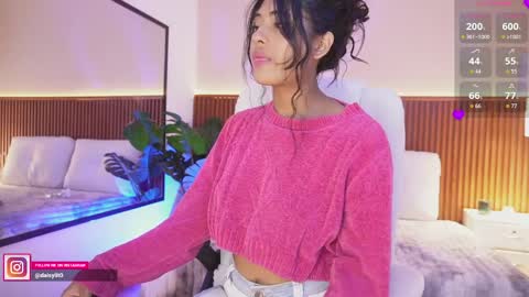 Daisy online show from March 30, 9:49 pm