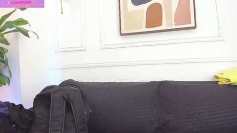 Daisy Price online show from October 28, 11:14 am