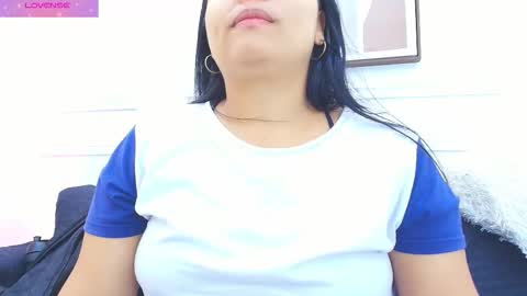 Daisy Price online show from November 15, 10:45 am