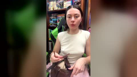 Snapshot of daisycollins1111 chatting on May 17, 12:41 am Daisy online show from May 17, 12:41 am