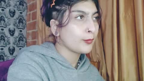    --  -- help me reach 100 hands up  online show from February 9, 6:33 am