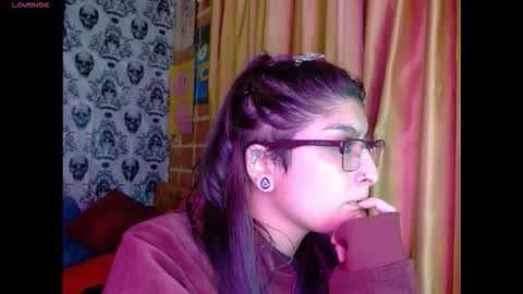    --  -- help me reach 100 hands up  online show from November 26, 3:07 am