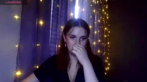 Snapshot of dakota_charm_ chatting on June 26, 10:19 am Dakota online show from June 26, 10:19 am