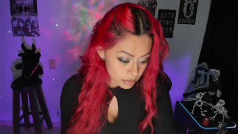 Snapshot of dakota_crab chatting on April 26, 10:07 pm Dakota Crab online show from April 26, 10:07 pm