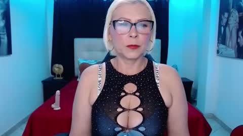 Snapshot of dakota_daprinski chatting on September 14, 1:05 am Dakota online show from September 14, 1:05 am