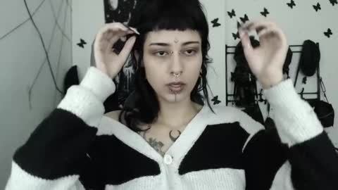 Snapshot of dakota_krall_ chatting on February 18, 11:28 am dakota online show from February 18, 11:28 am