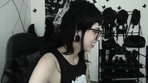 Snapshot of dakota_krall_ chatting on February 26, 3:38 am dakota online show from February 26, 3:38 am