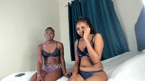 dakota_pariss online show from June 14, 3:08 am