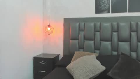 Dakota  online show from September 18, 12:07 pm