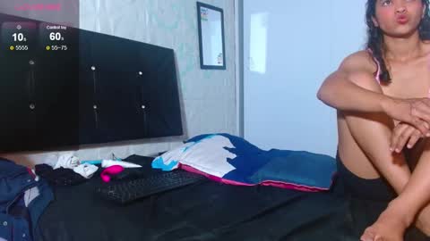 Dakota And Bellamy online show from December 4, 6:22 am