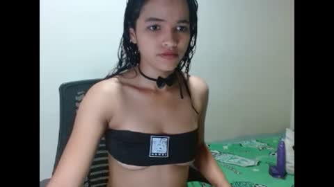 Dakota And Bellamy online show from January 4, 6:51 pm