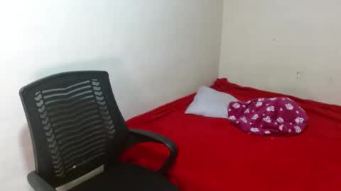 Dakota And Bellamy online show from January 28, 5:03 pm