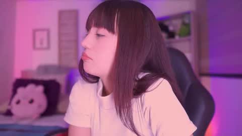 Snapshot of dakotaa_01 chatting on January 19, 4:22 pm dakotaa online show from January 19, 4:22 pm