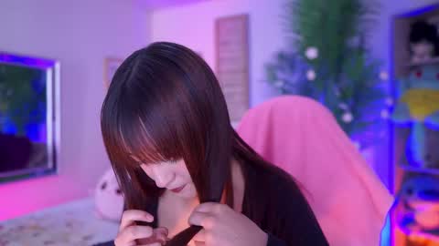 Snapshot of dakotaa_01 chatting on February 5, 3:49 pm dakotaa online show from February 5, 3:49 pm