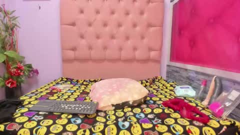 Mariana online show from November 14, 8:29 pm