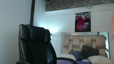 Snapshot of dakotarobbins_ chatting on December 15, 6:51 am dakotarobbins_ online show from December 15, 6:51 am