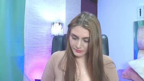 Snapshot of dakotarobbins_ chatting on September 28, 10:59 pm dakotarobbins_ online show from September 28, 10:59 pm