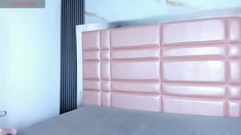 dakotastarkx online show from December 18, 1:28 pm