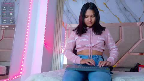 dakotatylerrr online show from April 14, 11:05 am