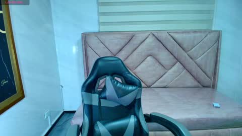 Dakotha  online show from January 26, 3:06 am