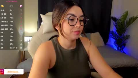 Snapshot of dakottaa__ chatting on October 7, 11:24 pm dakottaa__ online show from October 7, 11:24 pm