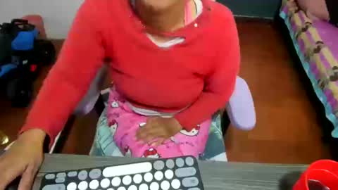 Snapshot of daleska_delicious1 chatting on October 18, 3:57 pm daleska_delicious1 online show from October 18, 3:57 pm