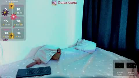Snapshot of daleskass chatting on January 5, 4:04 am daleska online show from January 5, 4:04 am