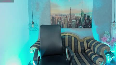 Snapshot of dali_collin chatting on February 10, 2:21 pm dali_collin online show from February 10, 2:21 pm