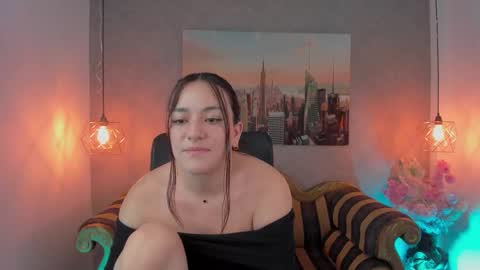 Snapshot of dali_collin chatting on February 27, 4:40 pm dali_collin online show from February 27, 4:40 pm