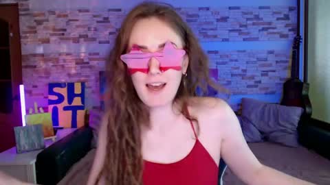 Snapshot of dalia_peach chatting on June 4, 10:43 am Dalia online show from June 4, 10:43 am