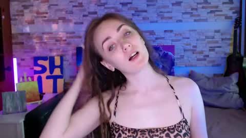 Snapshot of dalia_peach chatting on June 21, 10:18 am Dalia online show from June 21, 10:18 am