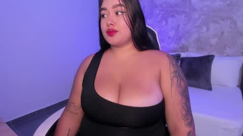 D A L I A  online show from April 13, 7:41 pm