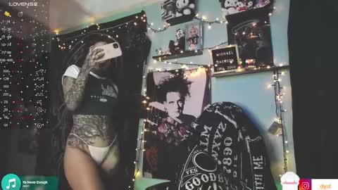 dalia_vorhees online show from January 6, 2:48 am