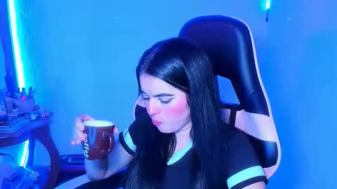 Snapshot of daliaapril22 chatting on February 26, 5:06 am Dalia April online show from February 26, 5:06 am