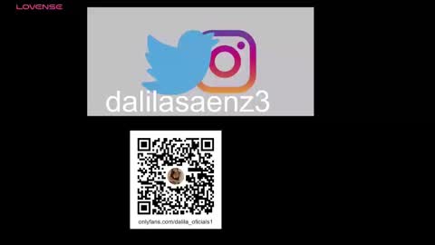 Snapshot of dalila_oficials chatting on December 6, 4:28 pm   online show from December 6, 4:28 pm