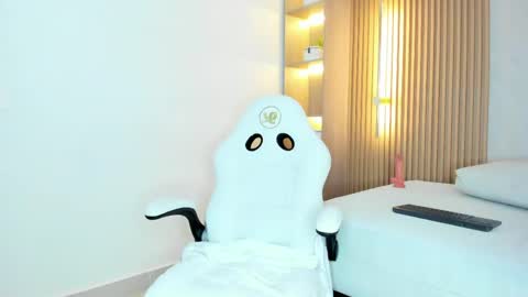 Snapshot of dalila_sette chatting on April 25, 1:41 pm dalila sette online show from April 25, 1:41 pm
