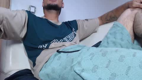 Snapshot of dallas_711 chatting on November 1, 3:25 pm inst  stteban garcia online show from November 1, 3:25 pm