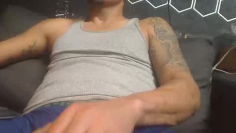 Snapshot of dallaslove23 chatting on January 18, 7:17 pm dallaslove23 online show from January 18, 7:17 pm