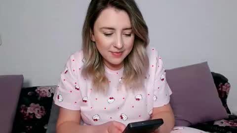 Maria online show from March 1, 9:50 pm